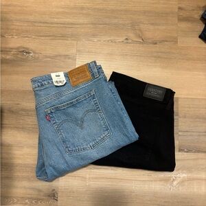 2 pairs Levi’s Women's Jeans in Blue and Black